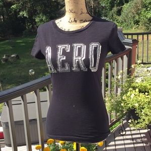Aero black tee w silver studs size S/P